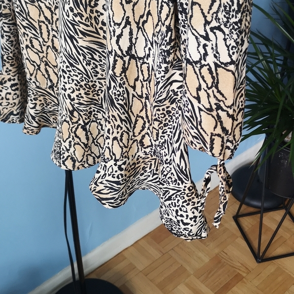 H&M Leopard Print Dress - Picture 4 of 4